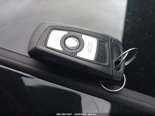 BMW 320i Xdrive 2015 WBA3C3C58FK201491 Image 11