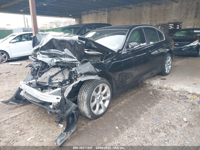 BMW 320i Xdrive 2015 WBA3C3C58FK201491 Image 2