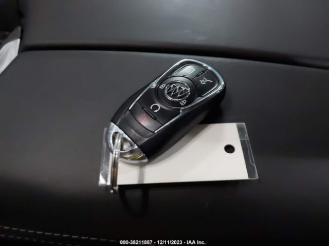 LRBFX2SA5JD002567 Buick Envision Essence