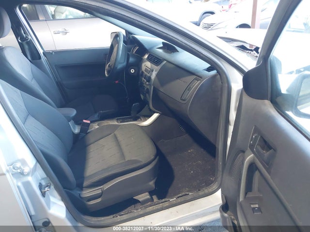 2010 FORD FOCUS SE VIN: 1FAHP3FNXAW222455