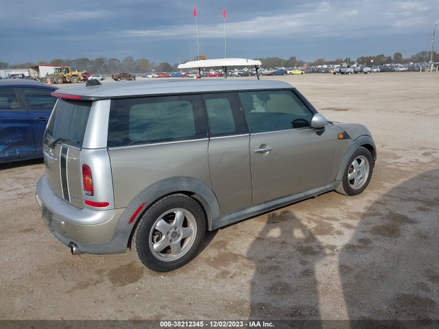 2009 MINI COOPER CLUBMAN WMWML33519TX34091 Photo 3
