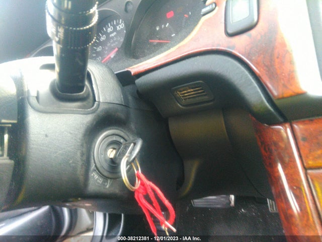 2000 ACURA TL 3.2 W/NAVIGATION SYSTEM (A5) VIN: 19UUA5674YA039388