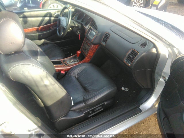 2000 ACURA TL 3.2 W/NAVIGATION SYSTEM (A5) VIN: 19UUA5674YA039388