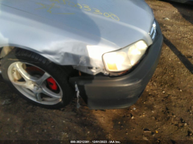 2000 ACURA TL 3.2 W/NAVIGATION SYSTEM (A5) VIN: 19UUA5674YA039388