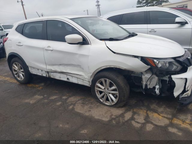 JN1BJ1CP2JW192298 Nissan Rogue Sport S