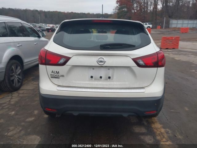 JN1BJ1CP2JW192298 Nissan Rogue Sport S