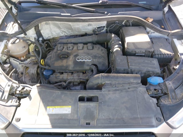 WA1BCCFS8HR015051 Audi Q3 2.0t Premium