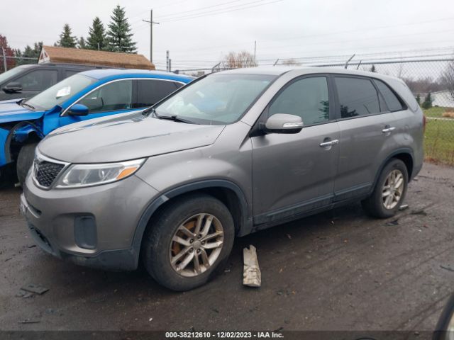 5XYKT3A64FG601600 KIA SORENTO LX