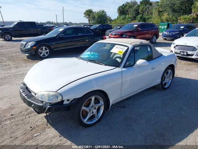 2003 MAZDA MX-5 MIATA CLOTH/LS/SE/SHINSEN VIN: JM1NB353030300937