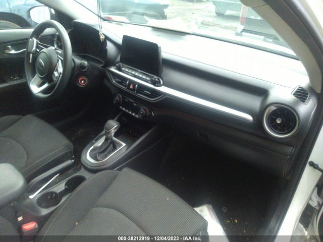 2019 KIA FORTE LXS VIN: 3KPF24AD9KE096699