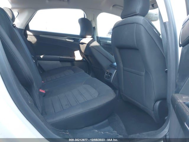 Ford FUSION SE 2019 3FA6P0HDXKR232126 Image 8