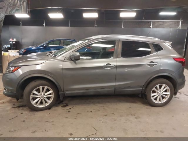 JN1BJ1CR0HW126876 Nissan Rogue Sport Sv