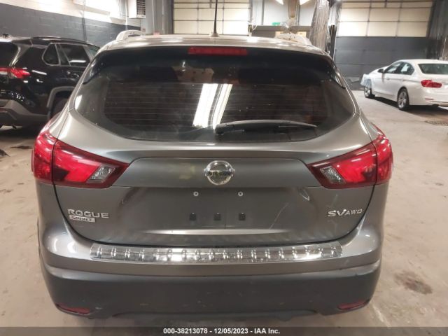 JN1BJ1CR0HW126876 Nissan Rogue Sport Sv