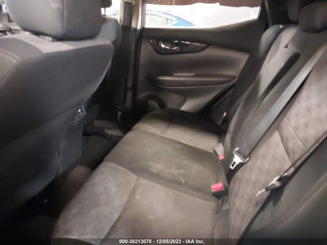 JN1BJ1CR0HW126876 Nissan Rogue Sport Sv