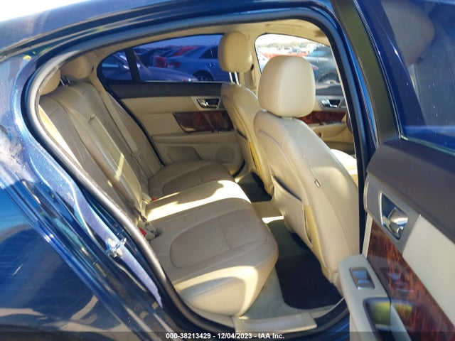 2009 JAGUAR XF SAJWA06B69HR06413 Photo 7