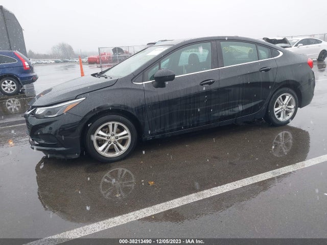 Chevrolet Cruze Lt Auto 2018 1G1BE5SM9J7135292 Image 2
