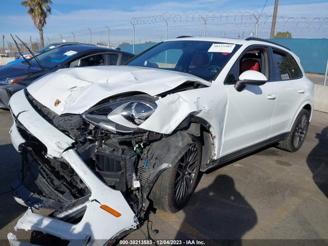 2020 PORSCHE CAYENNE WP1AA2AY3LDA06596 Photo 1