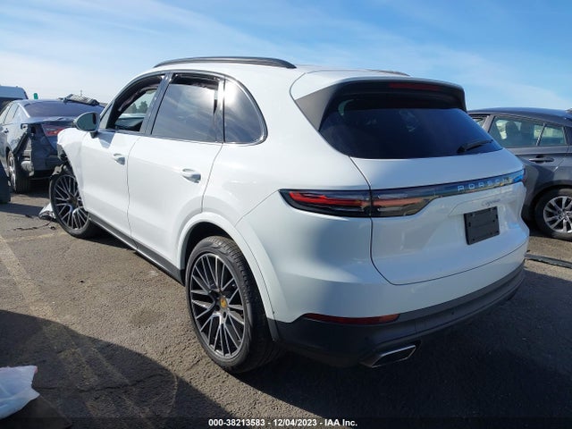2020 PORSCHE CAYENNE WP1AA2AY3LDA06596 Photo 2