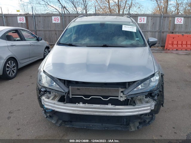2C4RC1DG1LR264821 Chrysler Voyager Lxi