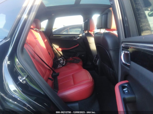 2018 PORSCHE MACAN WP1AA2A52JLB10263 Photo 7