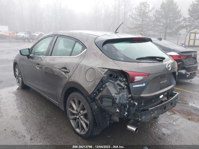 2018 MAZDA MAZDA3 TOURING VIN: 3MZBN1L39JM183660