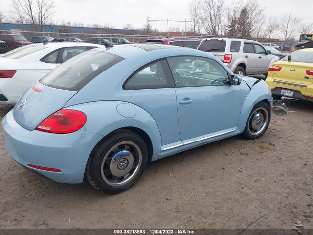 2013 VOLKSWAGEN BEETLE 2.5L VIN: 3VWJP7AT7DM647867