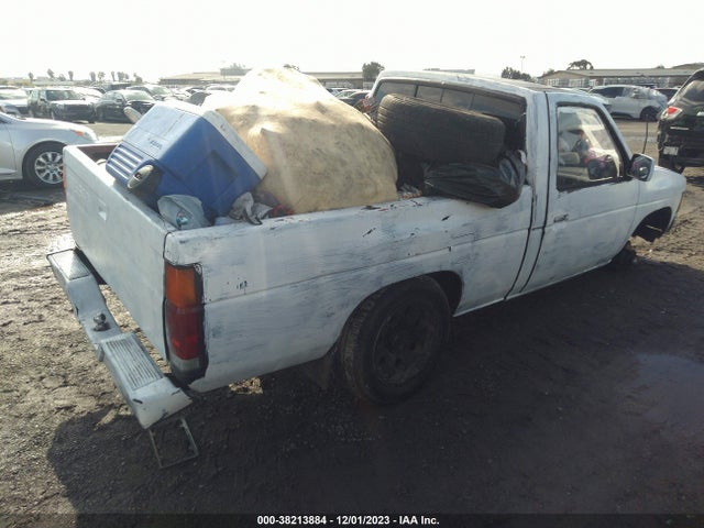 1992 NISSAN TRUCK SHORT WHEELBASE VIN: 1N6SD11S3NC363527