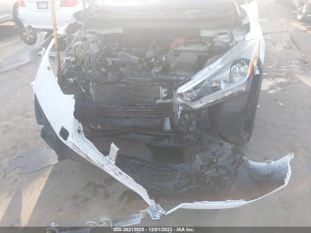 2019 NISSAN KICKS S VIN: 3N1CP5CU4KL526497