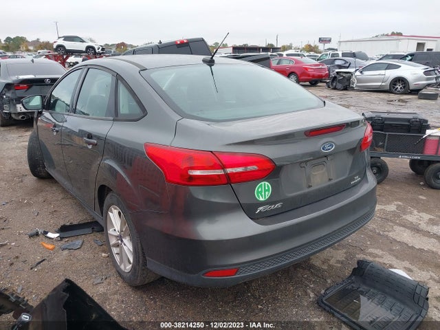 2015 FORD FOCUS SE VIN: 1FADP3F29FL384221
