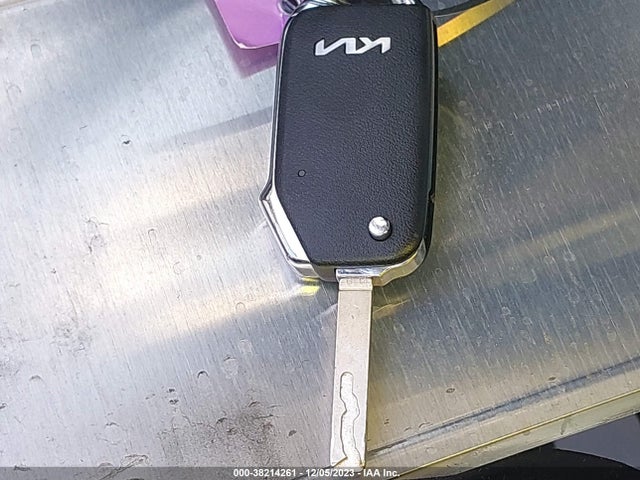 2022 KIA SOUL LX VIN: KNDJ23AU8N7828409