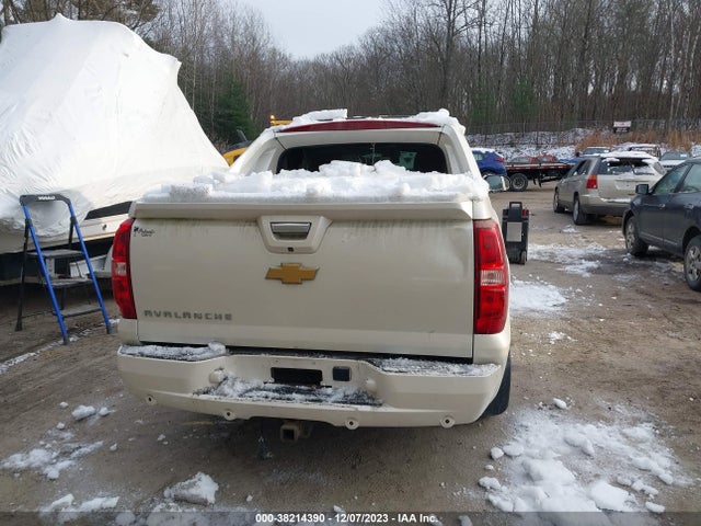 2013 CHEVROLET AVALANCHE LTZ VIN: 3GNTKGE79DG313532