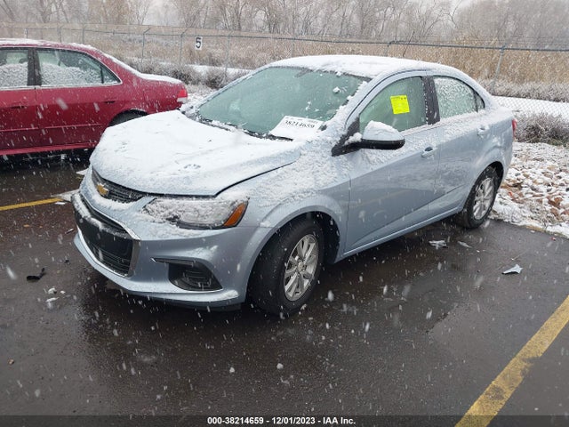 Chevrolet Sonic Lt Auto 2018 1G1JD5SH6J4108148 Image 2