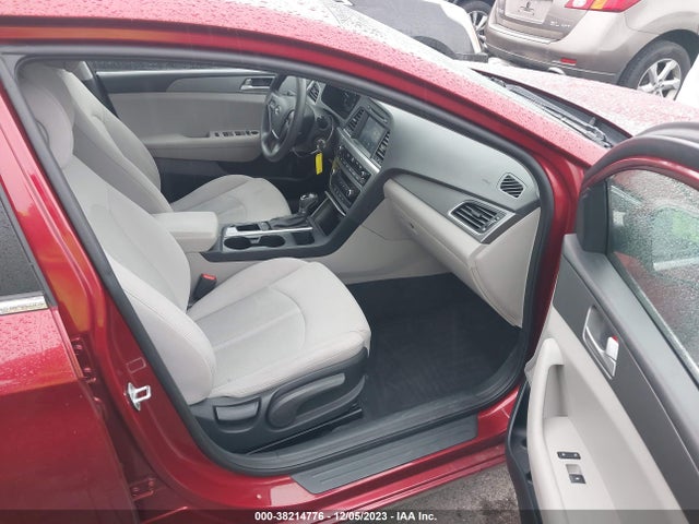 2016 HYUNDAI SONATA SE VIN: 5NPE24AFXGH375496