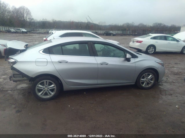 Chevrolet Cruze Lt Auto 2018 1G1BE5SM9J7108335 Image 13
