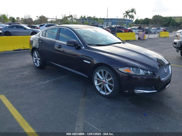2015 JAGUAR XF SAJWA0F74F8U49074 Photo 0