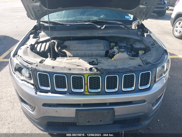 Jeep Compass Latitude Fwd 2018 3C4NJCBB2JT287008 Image 10