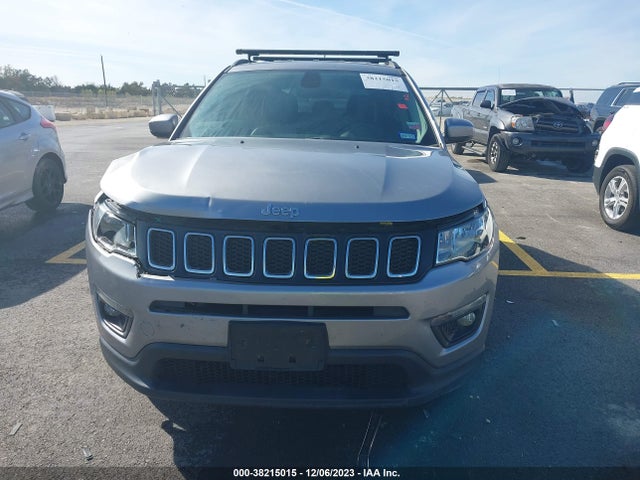 Jeep Compass Latitude Fwd 2018 3C4NJCBB2JT287008 Image 12