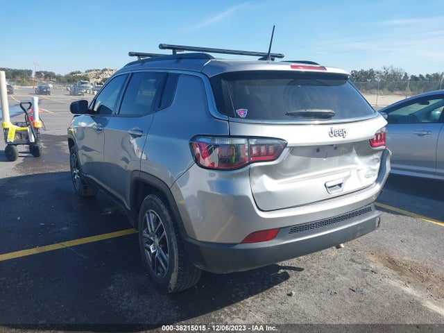 Jeep Compass Latitude Fwd 2018 3C4NJCBB2JT287008 Image 3