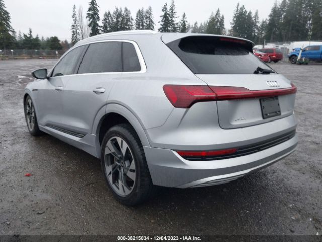 WA1AAAGE2NB023987 Audi E-tron Premium Quattro