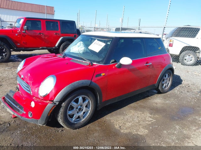 2006 MINI COOPER WMWRC33506TK15714 Photo 1