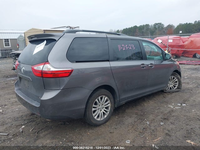 Toyota Sienna Xle 8 Passenger 2017 5TDYZ3DC3HS883115 Image 4