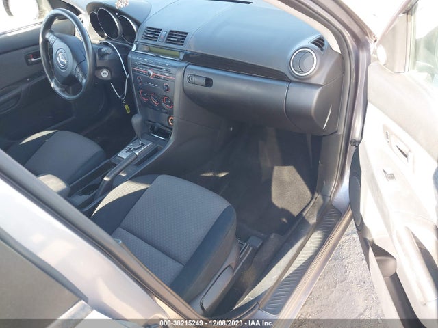 2006 MAZDA MAZDA3 I VIN: JM1BK32F061471400