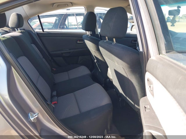 2006 MAZDA MAZDA3 I VIN: JM1BK32F061471400