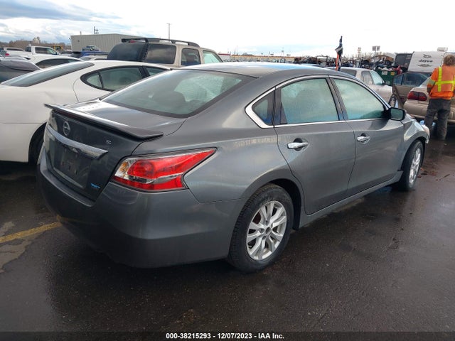 Nissan Altima 2.5 S 2014 1N4AL3AP5EC143420 Image 4
