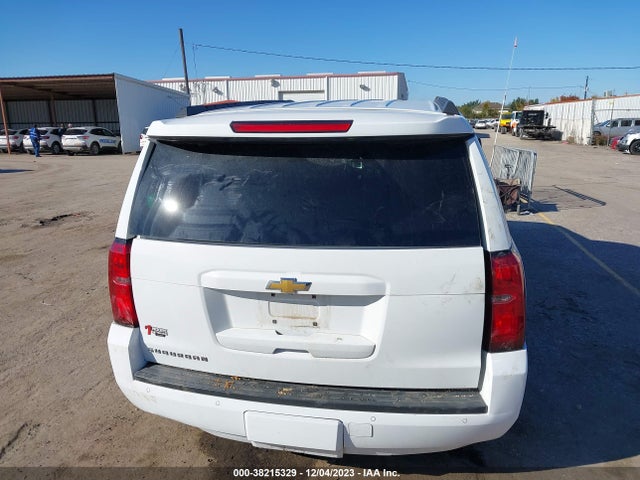 Chevrolet Suburban Lt 2017 1GNSCHKC2HR279083 Image 17