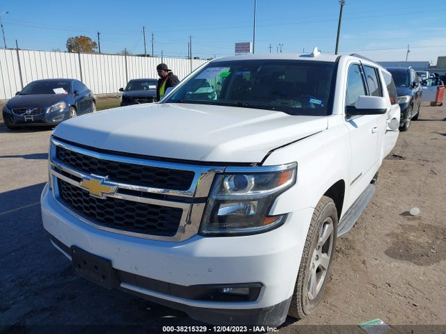 Chevrolet Suburban Lt 2017 1GNSCHKC2HR279083 Image 2