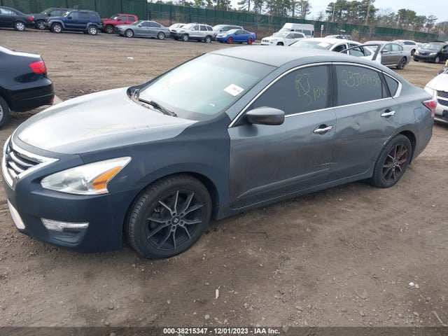 Nissan Altima 2.5 S 2015 1N4AL3AP7FN920654 Image 2