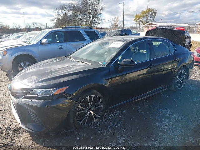 Toyota CAMRY SE 2018 JTNB11HK3J3017808 Image 2
