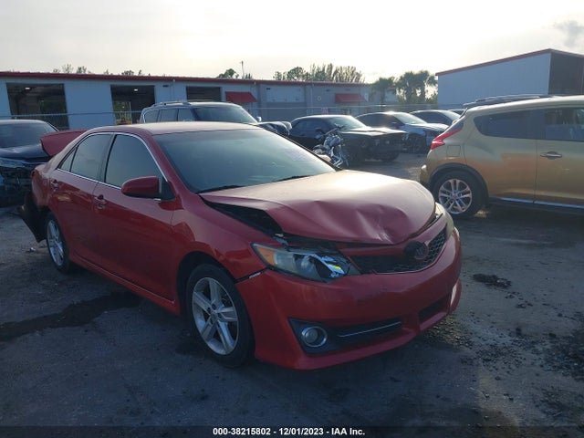 2014 TOYOTA CAMRY SE VIN: 4T1BF1FK1EU789728