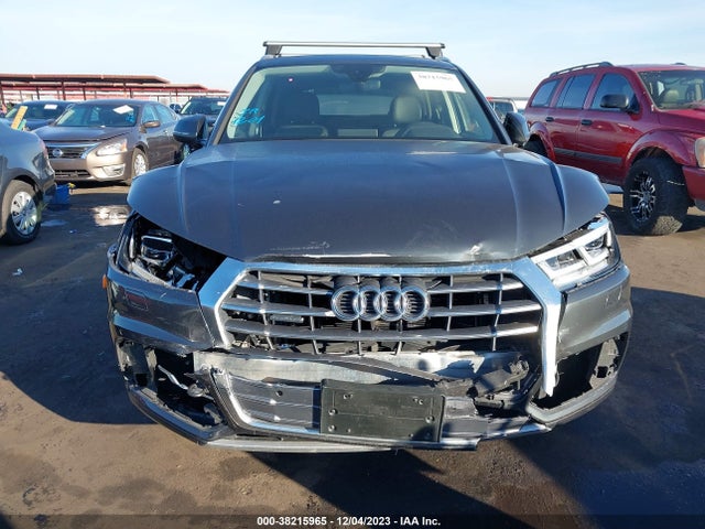 WA1BNAFY2J2223850 Audi Q5 2.0t Tech Premium/2.0t Premium